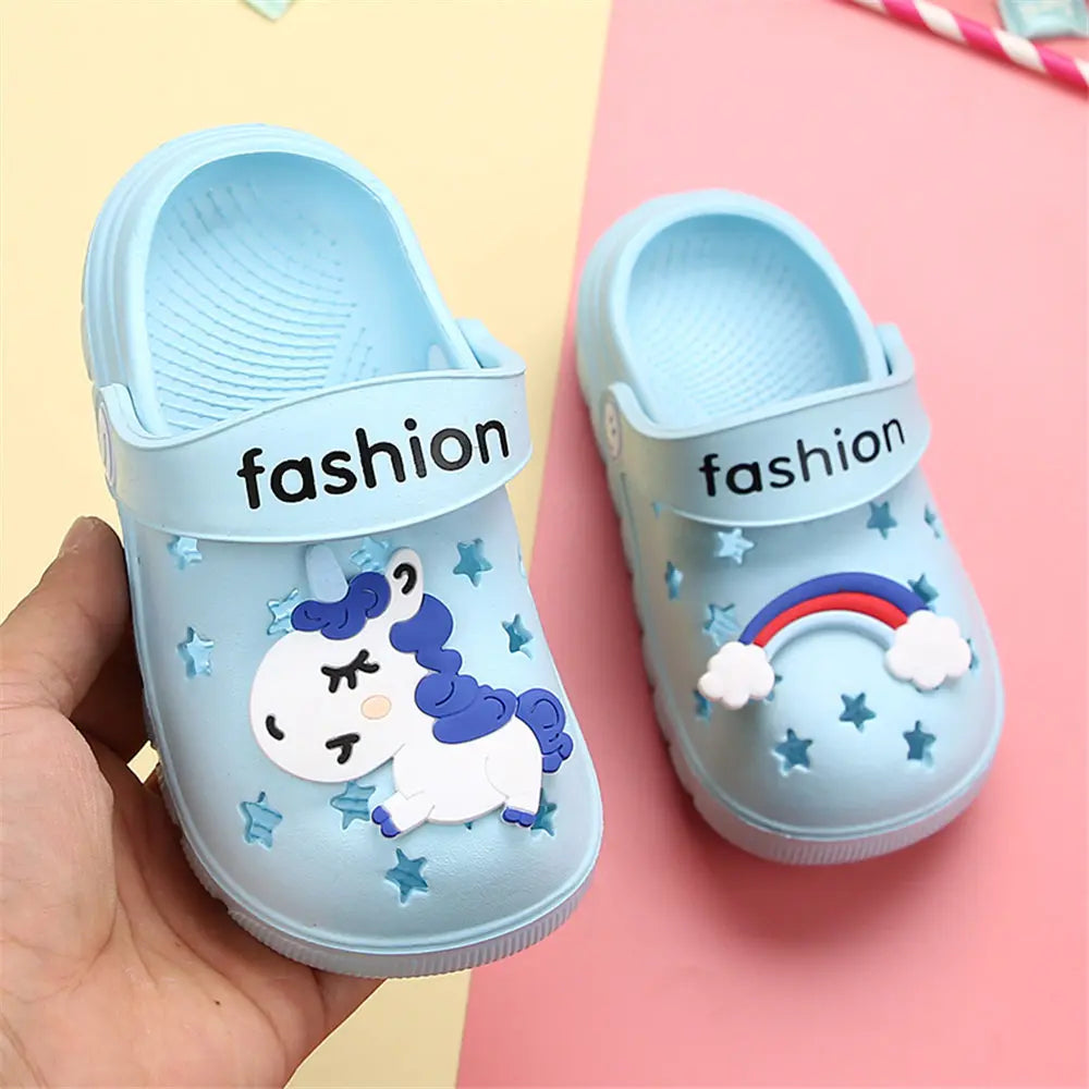 Unicorn Slippers for Boy Girl Rainbow Shoes 2019 Summer Toddler Animal Kids Outdoor Baby Slippers PVC Cartoon Kids Slippers