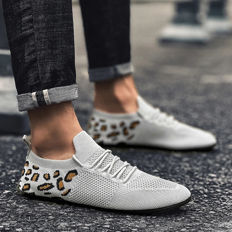 2024 New Men Casual Shoes Mesh Breathable Couple Flats Lightweight Soft Men's Casual Sneakers Outdoor Driving Footwear 36-47