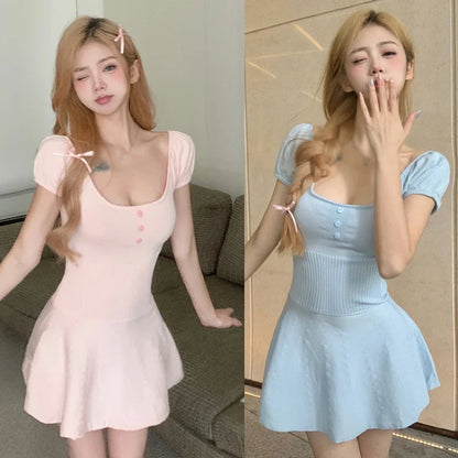 Women O-Neck Dress Short Sleeve Pleated Knitted Swing Dress Elegant Solid Slim Fit Mini Dress