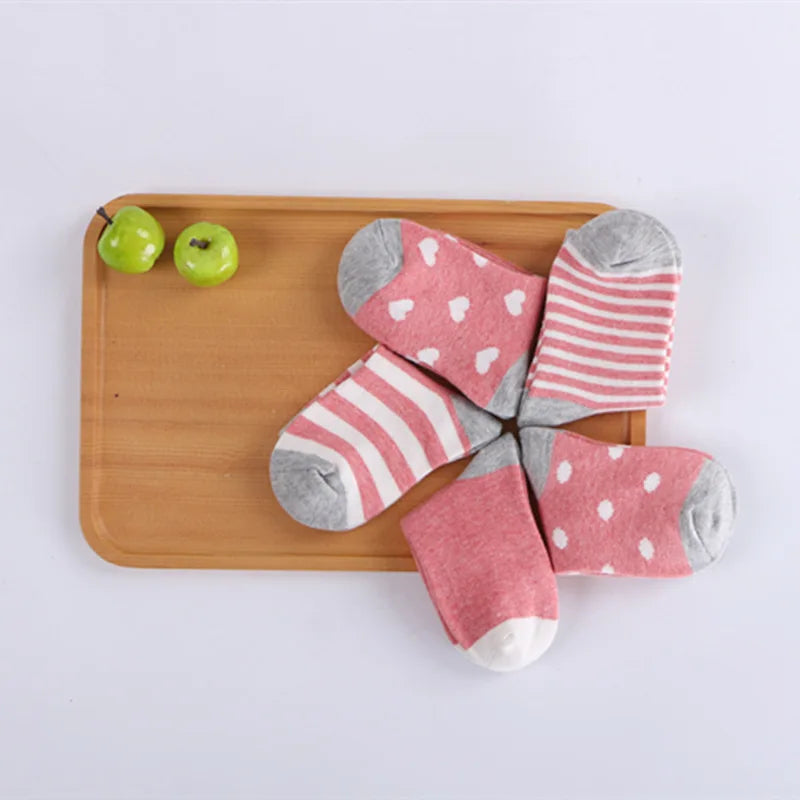 5 Pair/Lot Kids Cute Soft Cartoon Cotton Socks Boy Girl Baby Warm Stripe Dots Fashion Sport Socks Autumn Winter Children Gift