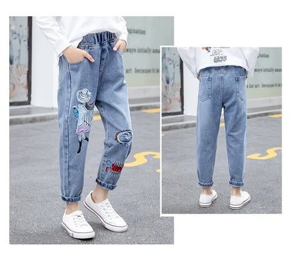 2024 Girls Students Jeans spring autumn Korean Wild Loose cartoon print Elastic Waist Straight Thin Wide-leg jeans 3-12Y