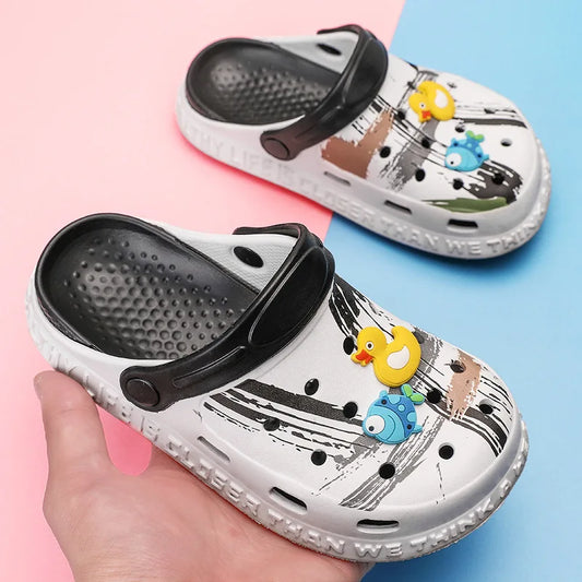 Children's Hole Summer Boys Anti-Slip Slippers Medium and Large Children's Beach Shoes Children's Comfortable Light Sandals