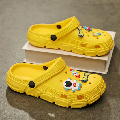 New Children Slipper Boy Girls Clogs Summer Beach Indoor House Shoes Sneaker Lightweight Cartoon Cute Boy Girls Flip Flop