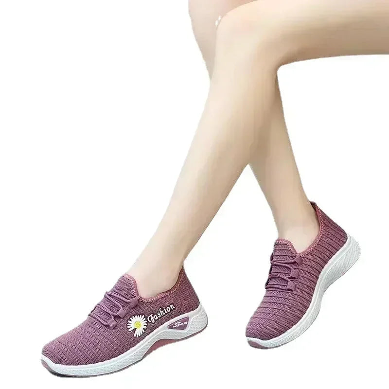 Women's Shoes Autumn New Style True Fly Weaving Old Beijing Cloth Shoes Little Daisy Women's Casual Sports Shoes Walking Shoes