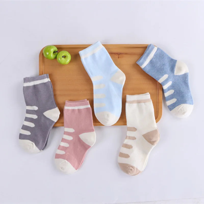 5 Pair/Lot Kids Cute Soft Cartoon Cotton Socks Boy Girl Baby Warm Stripe Dots Fashion Sport Socks Autumn Winter Children Gift