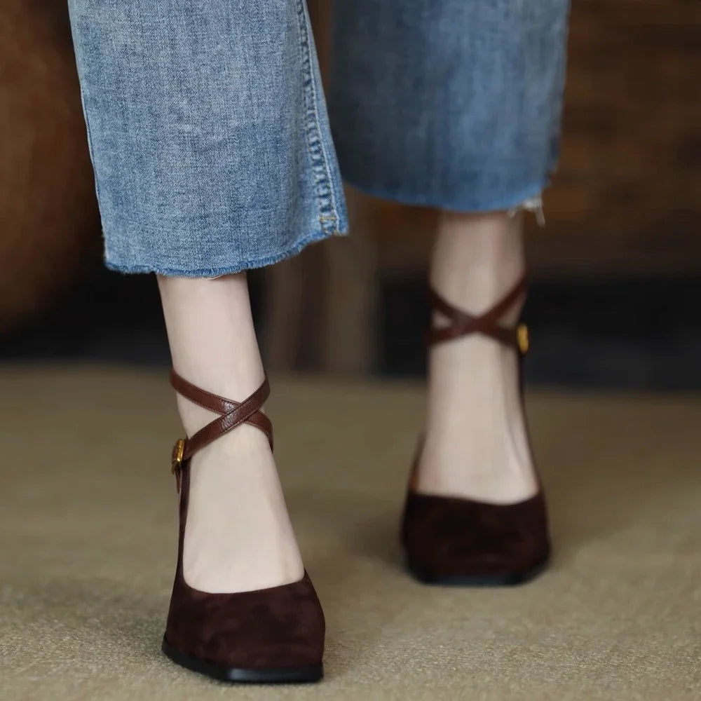 2023 Spring and Autumn New Fashion Square Toe Thick Heel Retro Matte Sexy Trendy Cross Buckle Women's Shoes