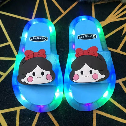 슬리퍼 Kids Shoe Fashion LED Luminescent Children's Slippers Summer New Cartoon Crystal Shoes Girls/boys Sandals Flip Flops