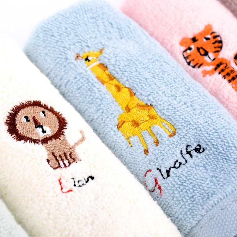 1Pcs 25x25cm 100% Cotton Cartoon Animal Embroidered Small Square Face Towel Baby Hand Children Wash Cloth