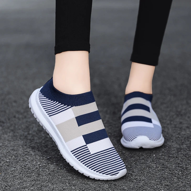 Mixed Color Knit Breathable Sneakers for Women 2023 Non Slip Soft Sole Casual Flats Woman Plus Size Slip On Sock Shoes 35-43