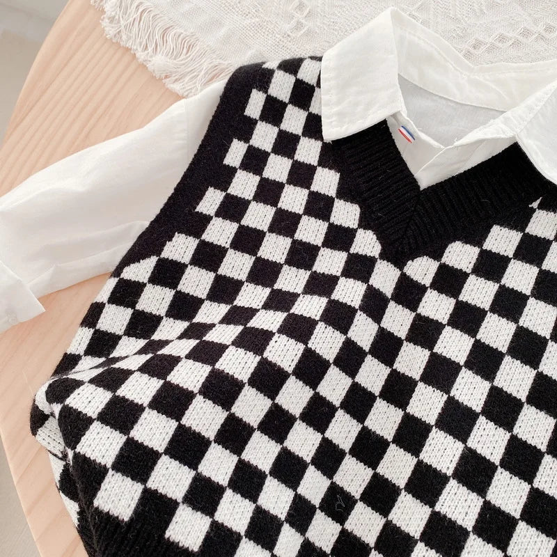 2022 Korean Spring Baby Girl Boy Vest Knitting V-neck Sleeveless Black Green Chessboard Waistcoat Sweater Wool Clothes E391