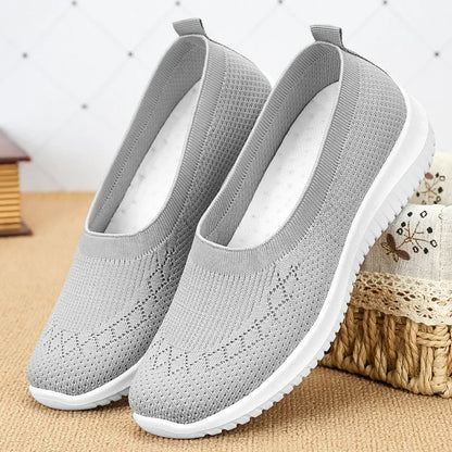 New Women's Shoes Soft Sole Cloth Shoes Large Women's Shoes Casual Mesh Shoes Sports Casual Women's Vulcanized Shoes Low Heels