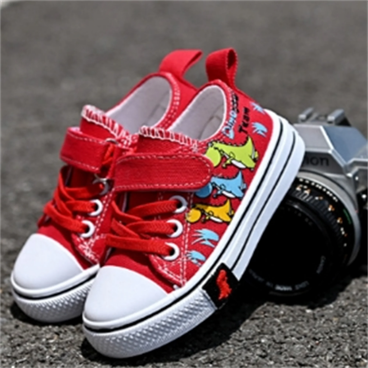 Children's canvas shoes, boys and girls' shoes, baby casual low top shoes, fashionable board shoes, spring and autumn breathable