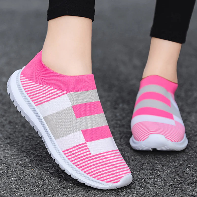 Mixed Color Knit Breathable Sneakers for Women 2023 Non Slip Soft Sole Casual Flats Woman Plus Size Slip On Sock Shoes 35-43